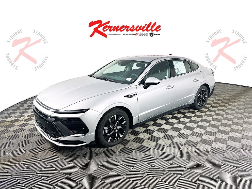 Used 2024 Hyundai Sonata SEL Sedan