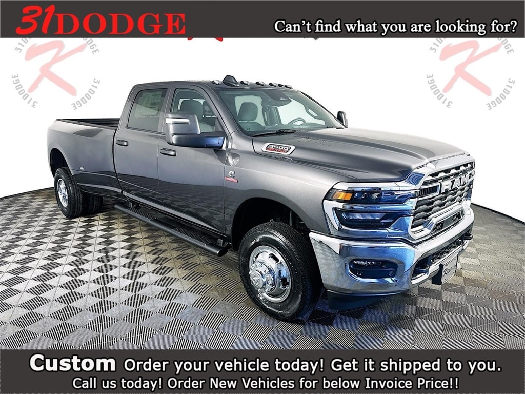 New 2026 Ram 3500 TRADESMAN CREW CAB 4X4 8' BOX Pickup