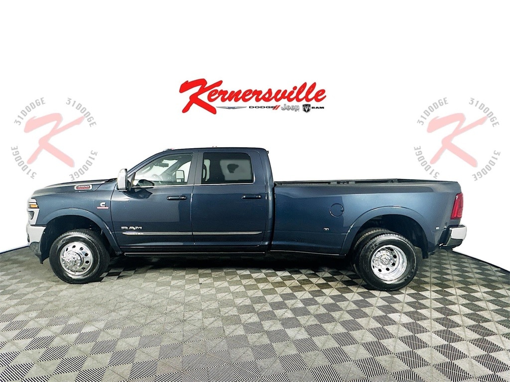 New 2026 Ram 3500 LIMITED CREW CAB 4X4 8' BOX Pickup