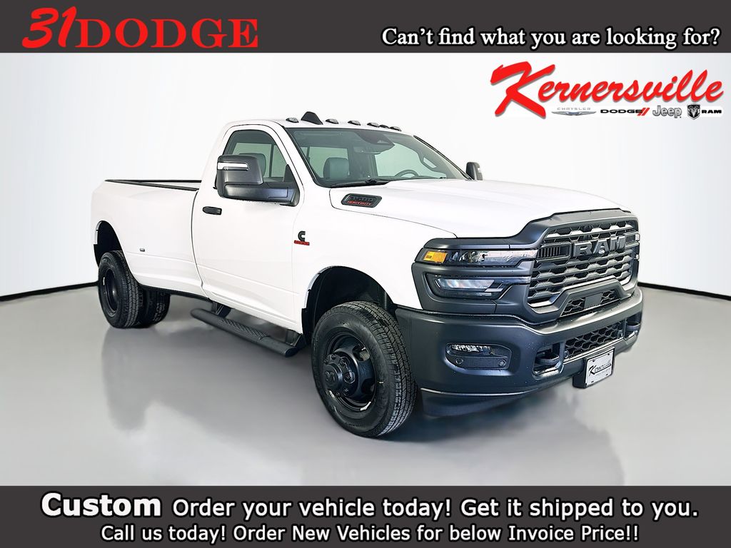2026 Ram 3500 TRADESMAN REGULAR CAB 4X4 8' BOX Pickup