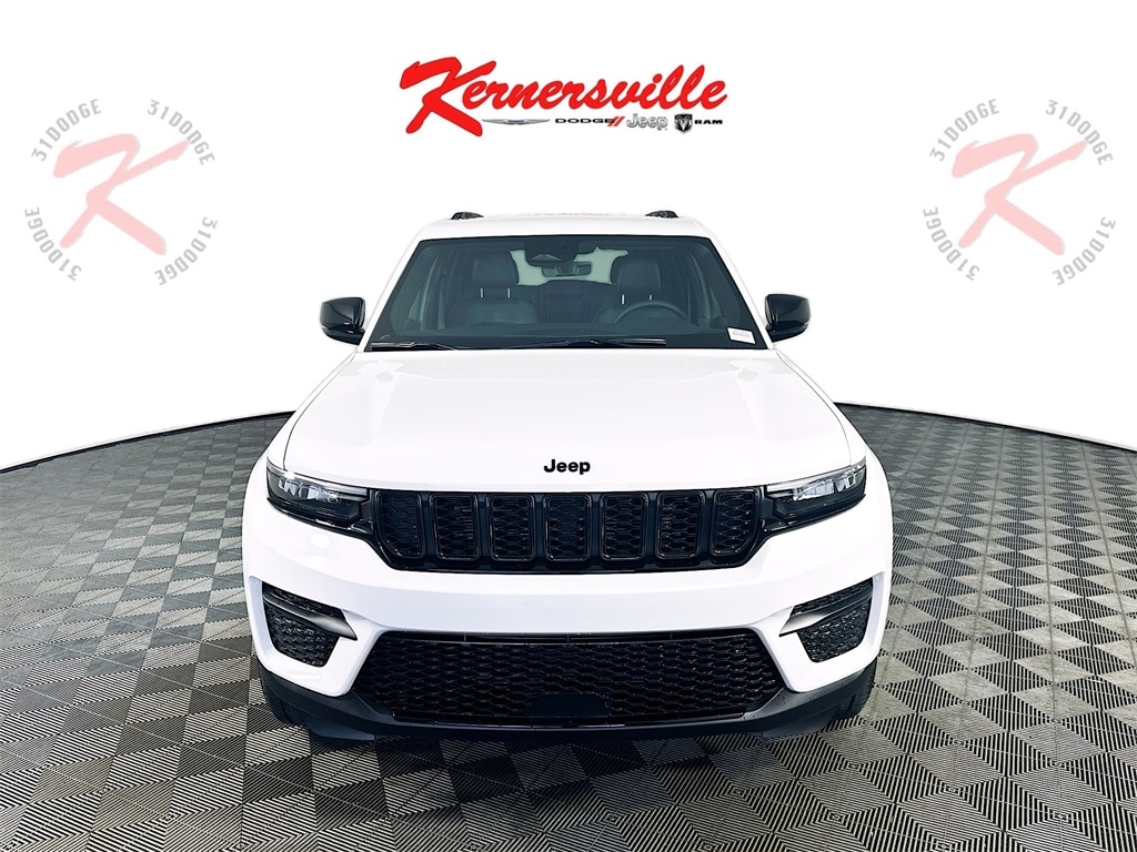New 2025 Jeep Grand Cherokee ALTITUDE 4X4 Sport Utility