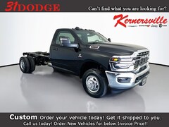 2026 Ram 3500 Chassis Cab TRADESMAN  REGULAR  4X2 84' CA Pickup