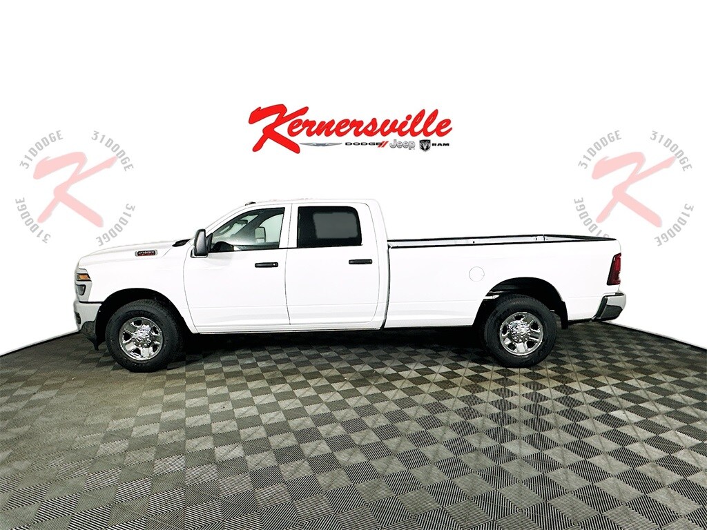 New 2026 Ram 2500 TRADESMAN CREW CAB 4X2 8' BOX Pickup