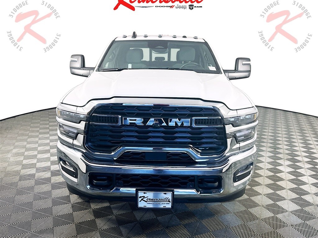 New 2025 Ram 3500 TRADESMAN CREW CAB 4X4 8' BOX Pickup