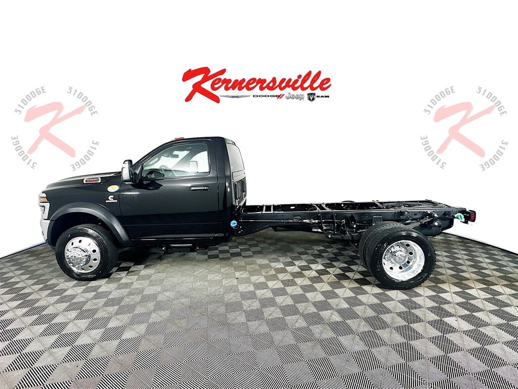 New 2026 Ram 5500 Chassis Cab 5500 TRADESMAN CHASSIS REGULAR CAB 4X4 84' CA Pickup