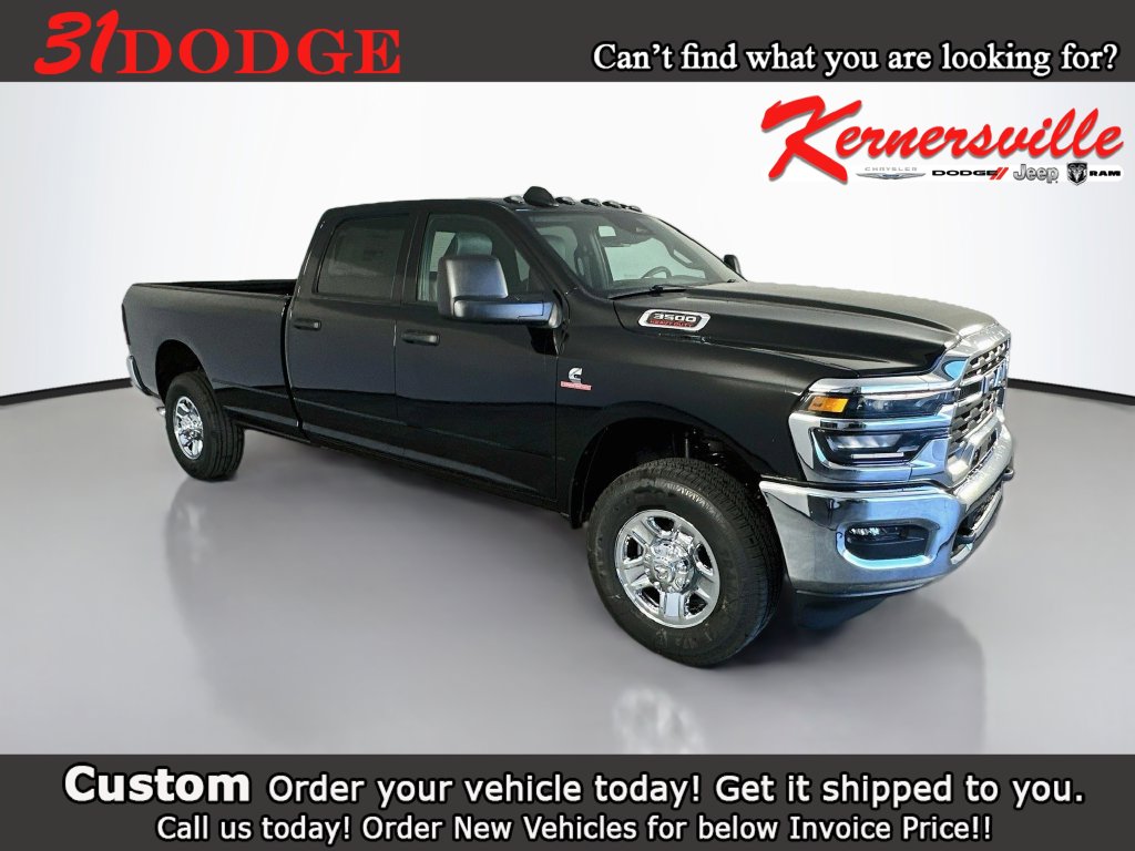 2026 Ram 3500 TRADESMAN CREW CAB 4X4 8' BOX Pickup