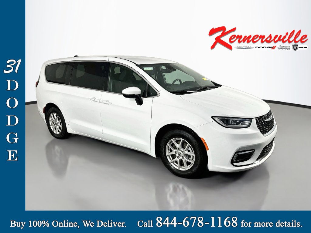2023 Chrysler Pacifica Touring