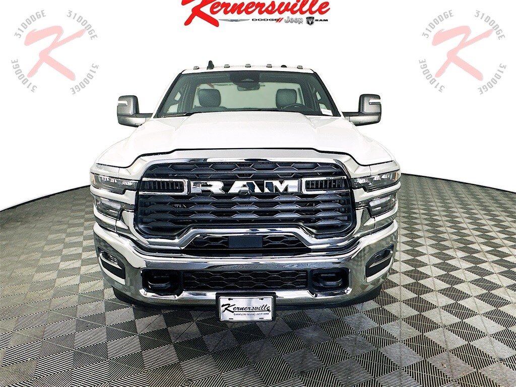 New 2025 Ram 3500 Chassis Cab 3500 TRADESMAN CHASSIS REGULAR CAB 4X2 84' CA Pickup
