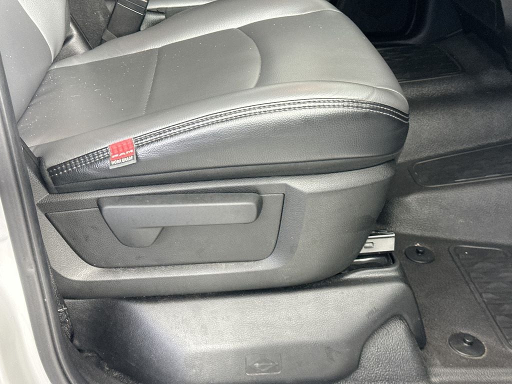 2025 RAM Ram 3500 Chassis Cab Tradesman - Photo 21
