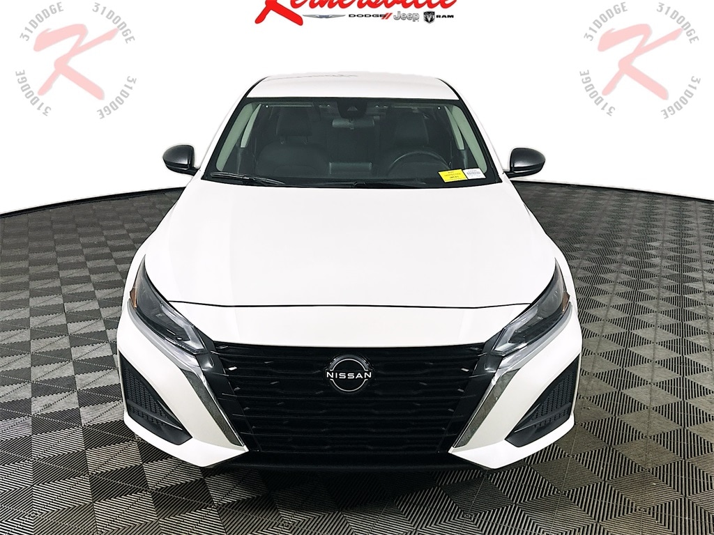 Used 2024 Nissan Altima 2.5 SV Sedan
