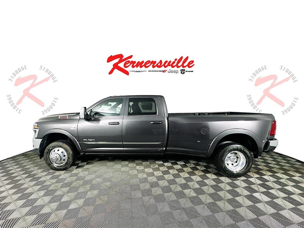 New 2026 Ram 3500 LIMITED CREW CAB 4X4 8' BOX Pickup