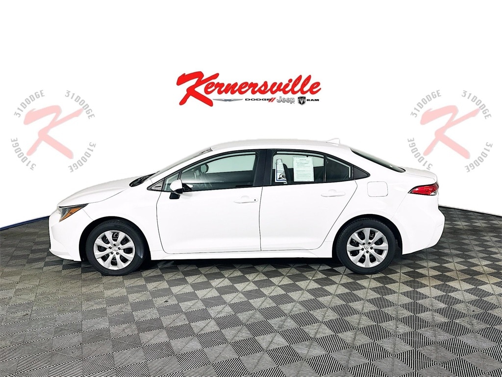 Used 2021 Toyota Corolla LE Sedan