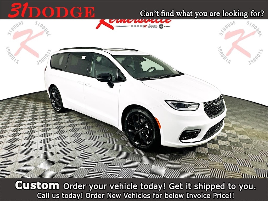 New 2026 Chrysler Pacifica LIMITED Passenger Van