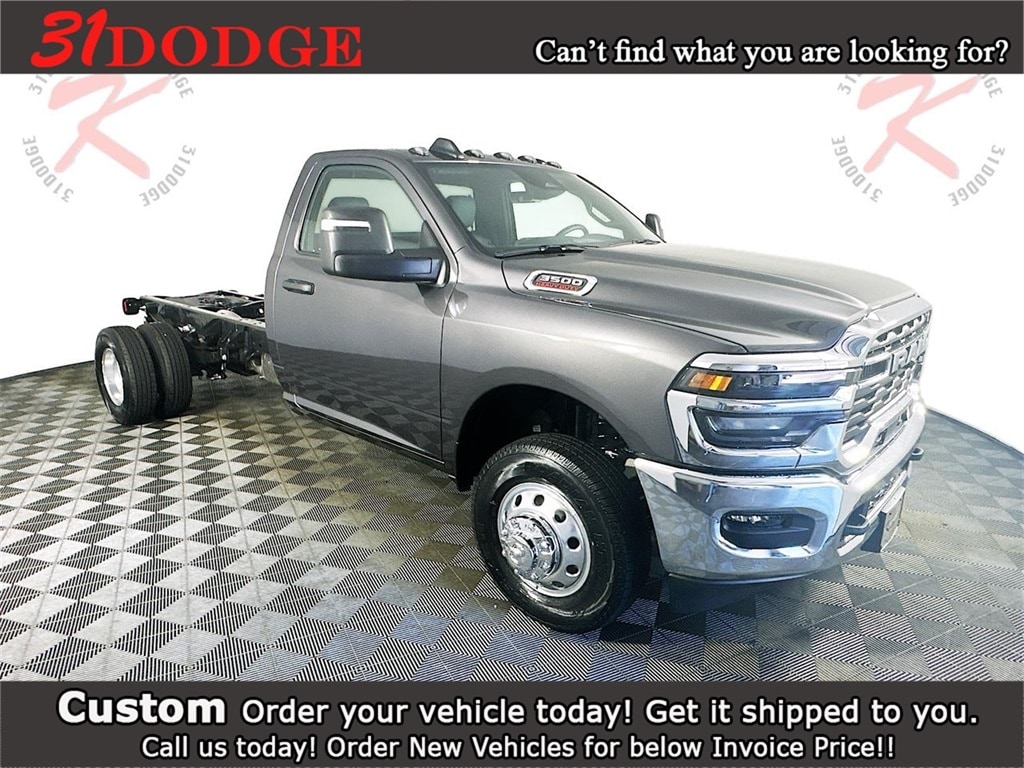 New 2025 Ram 3500 Chassis Cab 3500 TRADESMAN CHASSIS REGULAR CAB 4X2 84' CA Pickup