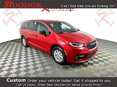 2025 Chrysler Pacifica SELECT Passenger Van