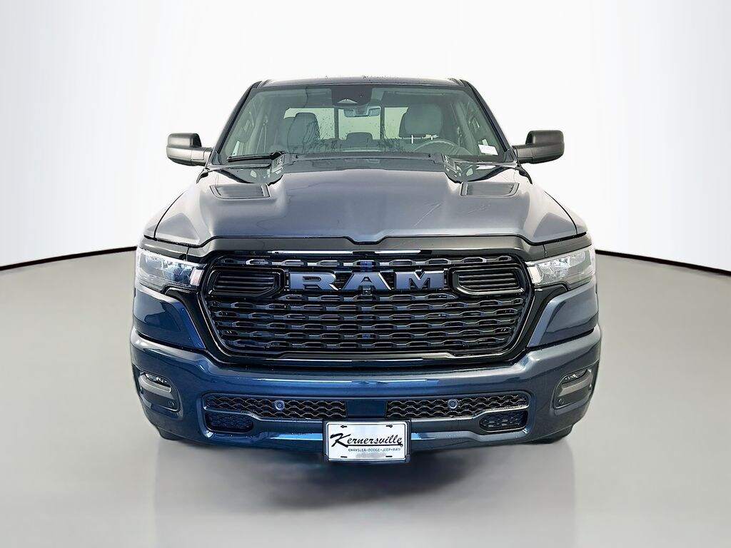 New 2026 Ram 1500 EXPRESS CREW CAB 4X4 5'7 BOX Pickup