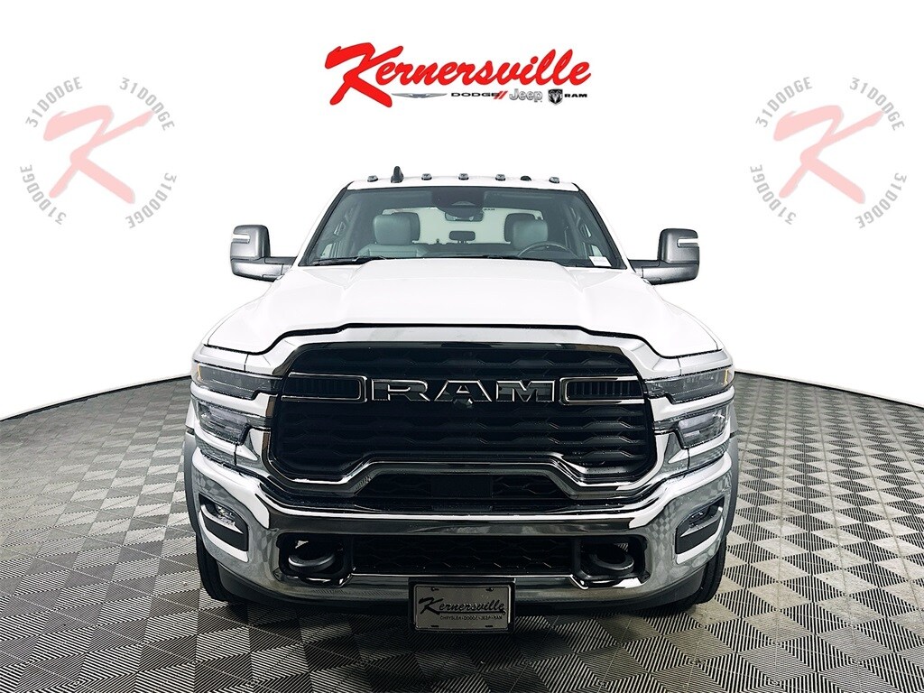 New 2025 Ram 5500 Chassis Cab 5500 TRADESMAN CHASSIS CREW CAB 4X4 60' CA Pickup