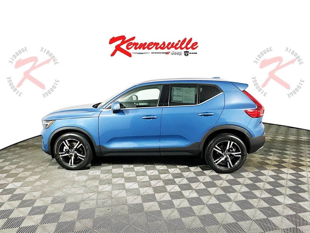 Used 2023 Volvo XC40 B4 Plus Bright Theme SUV