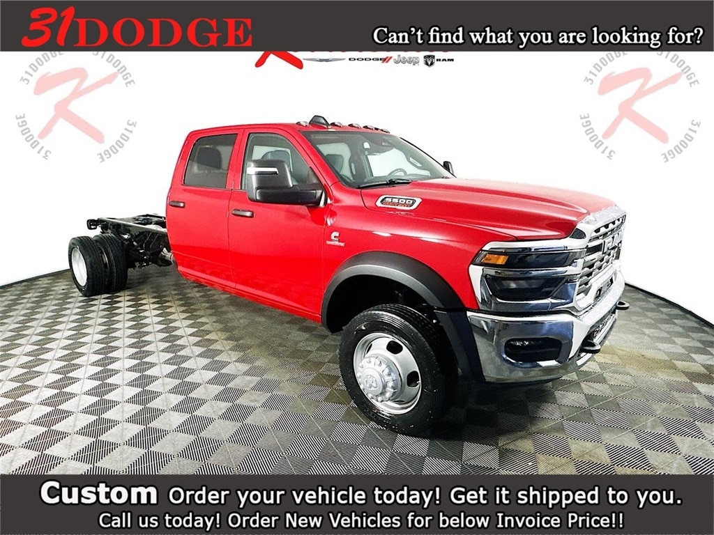 New 2026 Ram 5500 Chassis Cab TRADESMAN CREW 4X4 84' CA Pickup