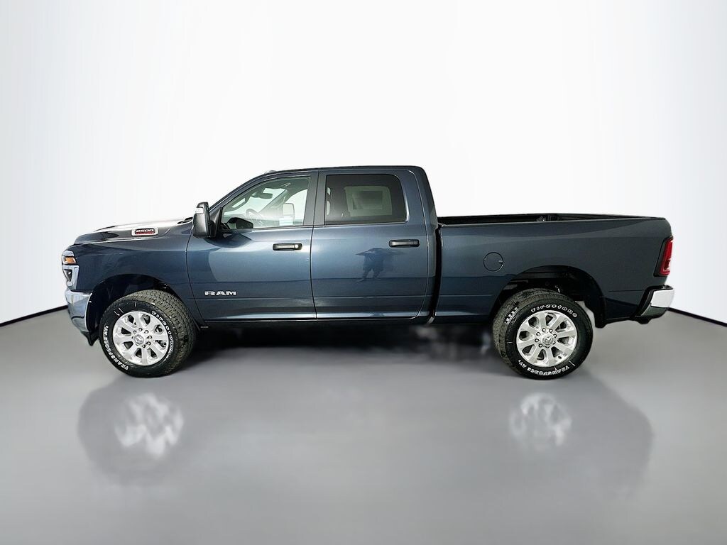 New 2026 Ram 2500 BIG HORN CREW CAB 4X4 6'4 BOX Pickup