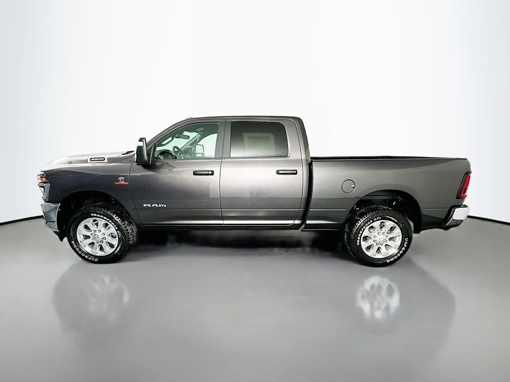 New 2026 Ram 3500 BIG HORN CREW CAB 4X4 6'4 BOX Pickup