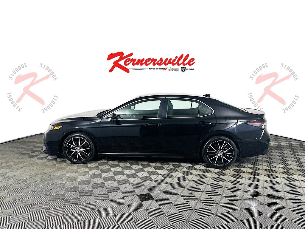 Used 2024 Toyota Camry SE Sedan