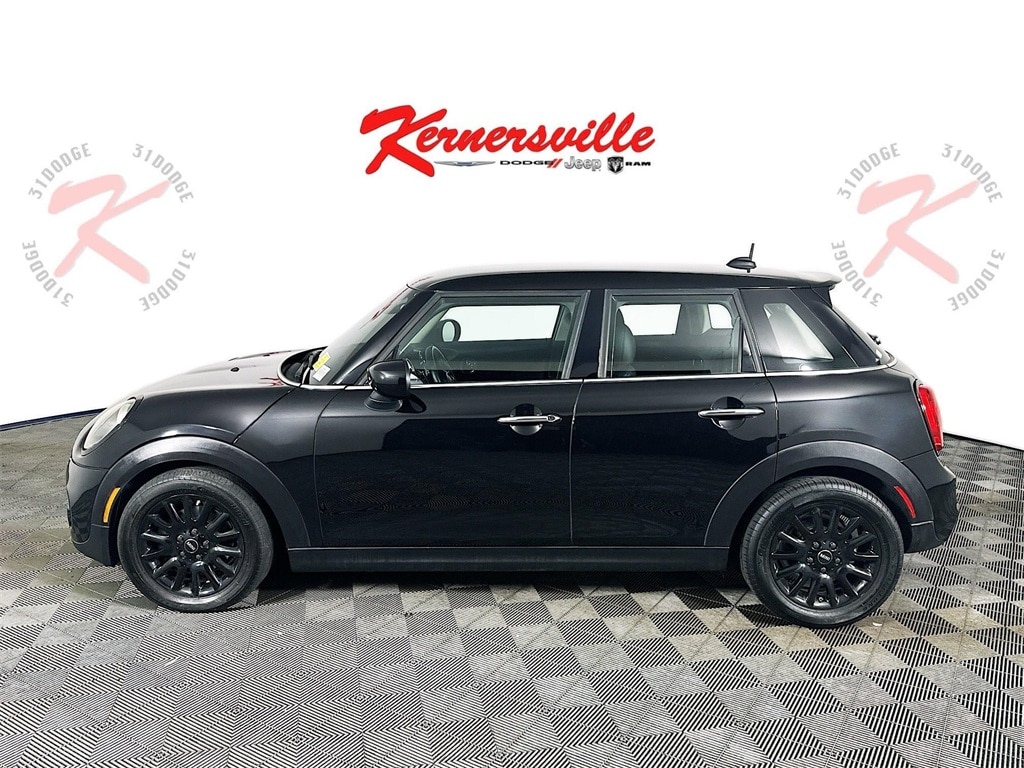 Used 2021 MINI Cooper S  Hatchback