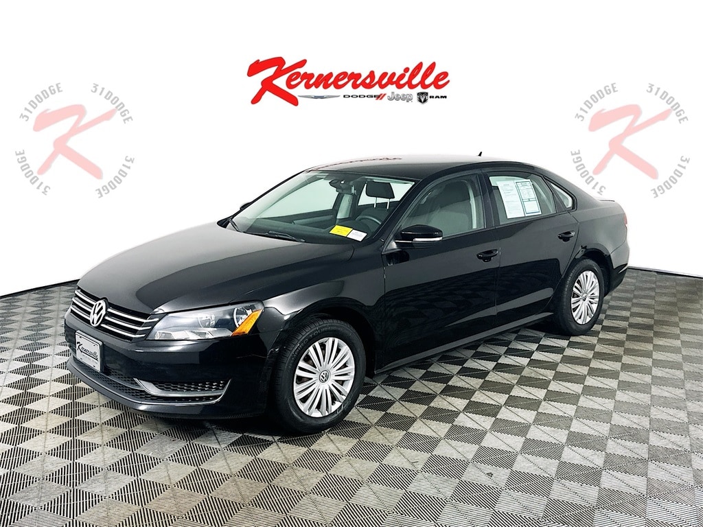Used 2014 Volkswagen Passat 1.8T S Sedan