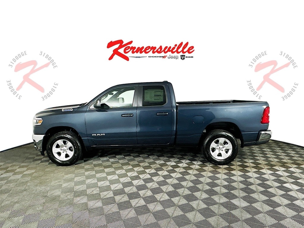 New 2025 Ram 1500 BIG HORN QUAD CAB 4X4 6'4 BOX Pickup