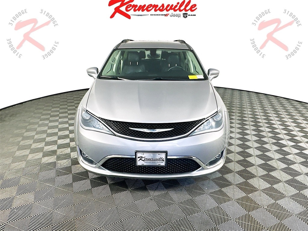 Used 2017 Chrysler Pacifica Touring-L with VIN 2C4RC1BG8HR795024 for sale in Kernersville, NC