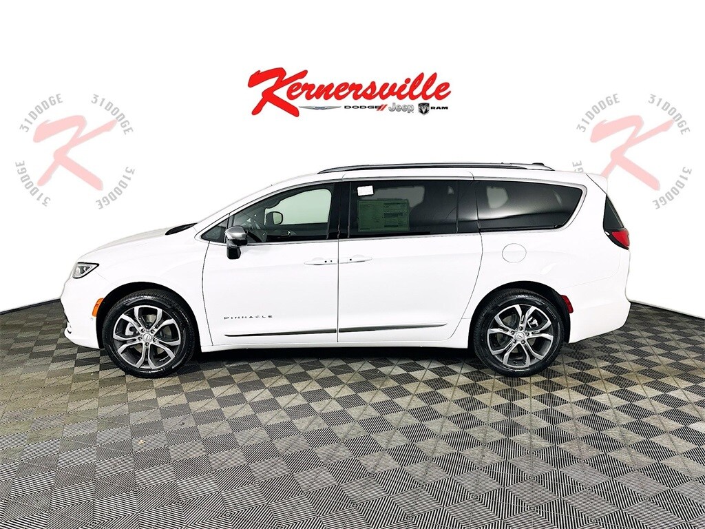 New 2026 Chrysler Pacifica PINNACLE AWD Passenger Van