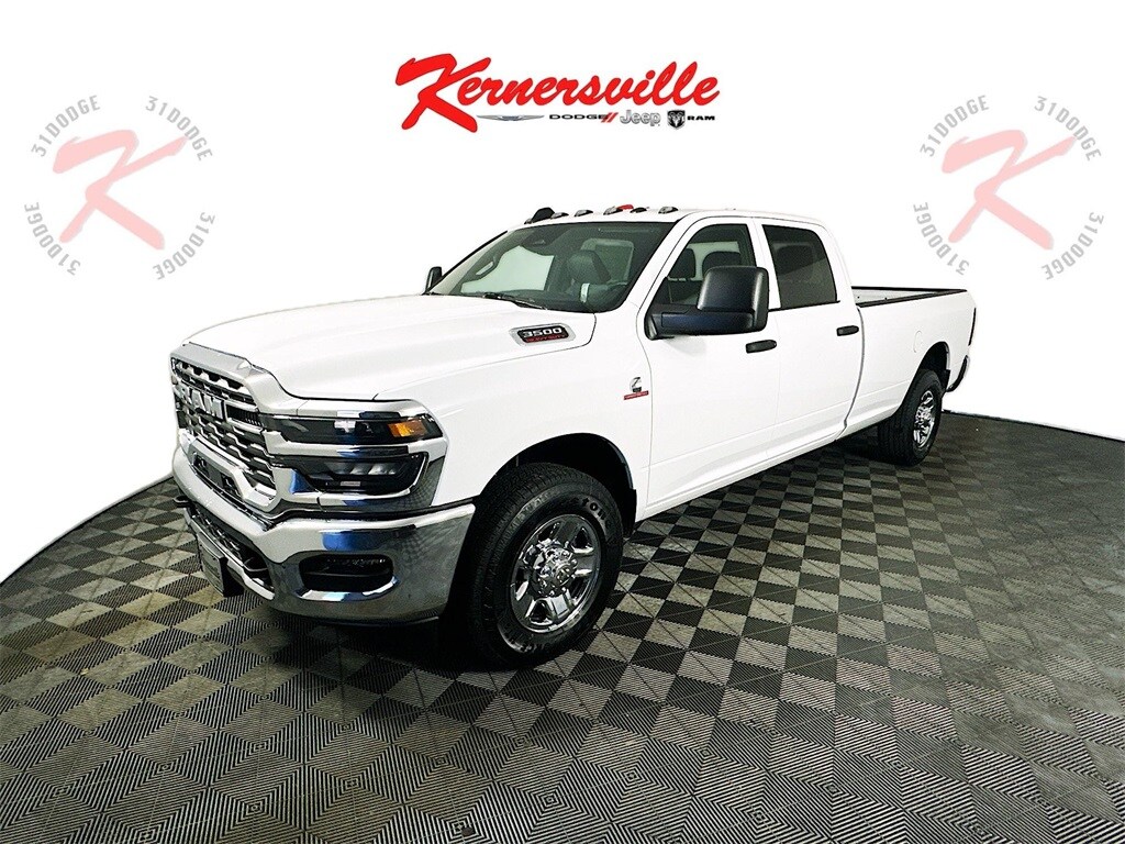 New 2026 Ram 3500 TRADESMAN CREW CAB 4X2 8' BOX Pickup