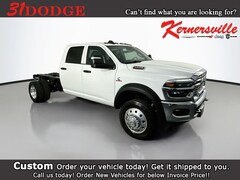 2026 Ram 5500 Chassis Cab TRADESMAN  CREW  4X2 60' CA Pickup
