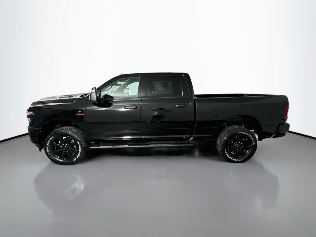 New 2026 Ram 2500 BLACK EXPRESS CREW CAB 4X4 6'4 BOX Pickup