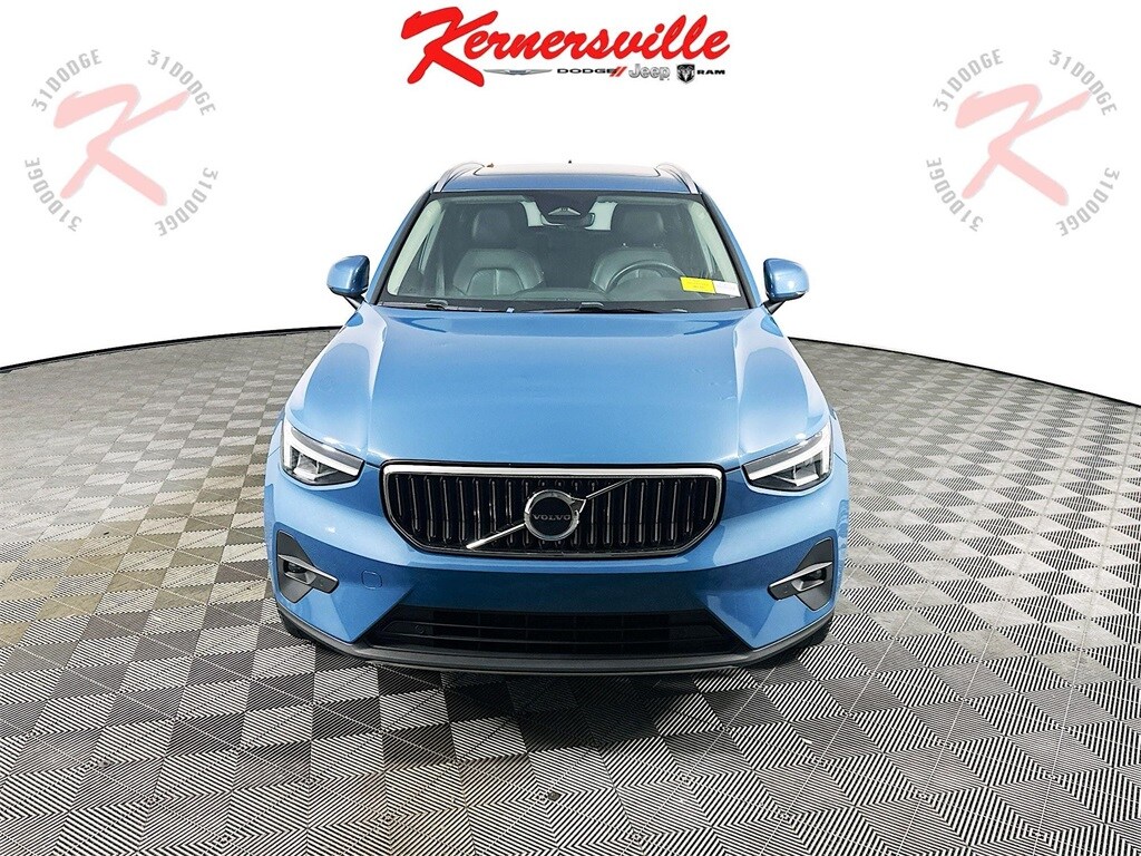 Used 2023 Volvo XC40 B4 Plus Bright Theme SUV