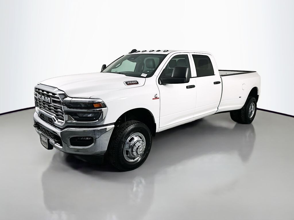 New 2026 Ram 3500 TRADESMAN CREW CAB 4X4 8' BOX Pickup