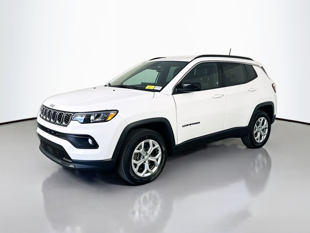 Used 2024 Jeep Compass Latitude Sport Utility