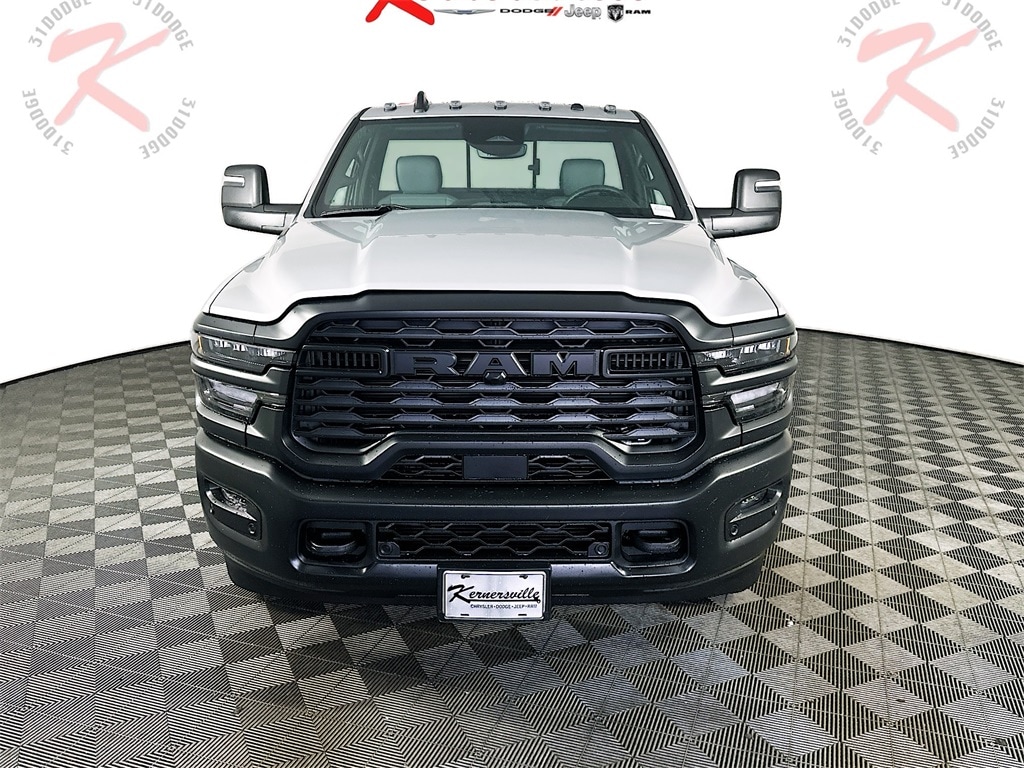 New 2026 Ram 3500 TRADESMAN REGULAR CAB 4X4 8' BOX Pickup
