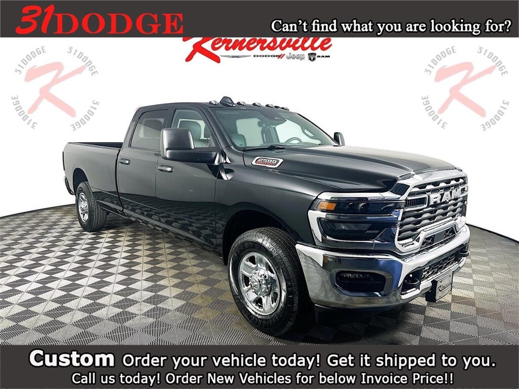 New 2026 Ram 2500 TRADESMAN CREW CAB 4X2 8' BOX Pickup