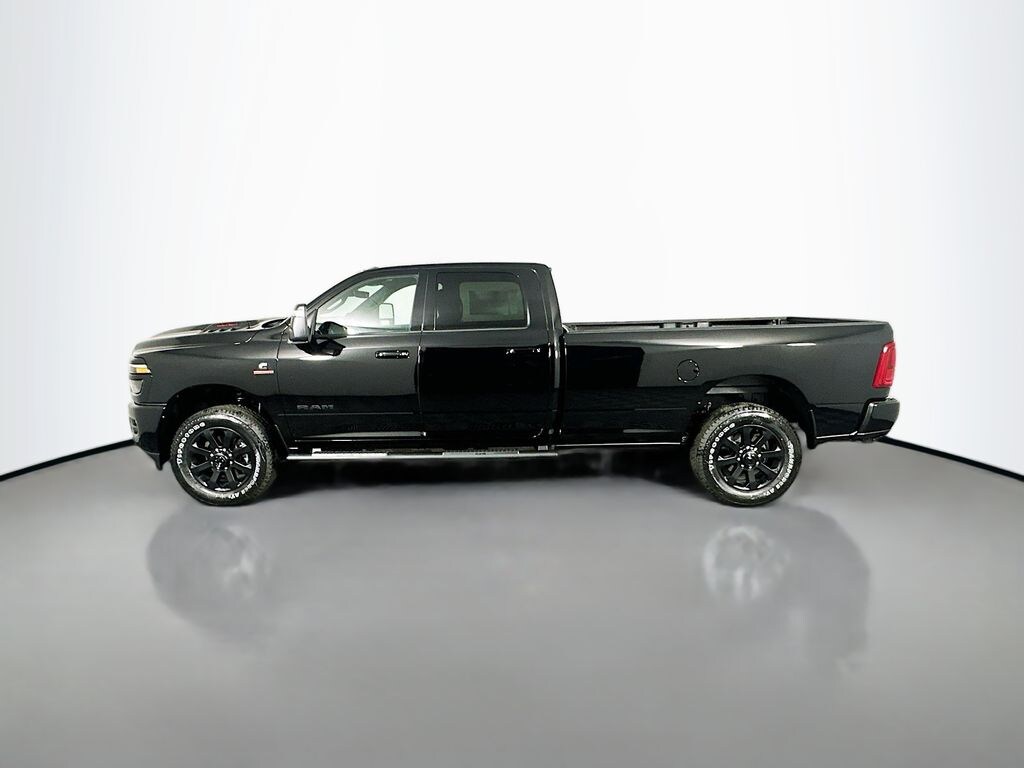 New 2026 Ram 3500 LARAMIE CREW CAB 4X4 8' BOX Pickup