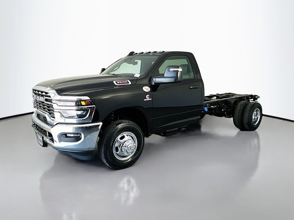 New 2026 Ram 3500 Chassis Cab TRADESMAN REGULAR 4X2 84' CA Pickup