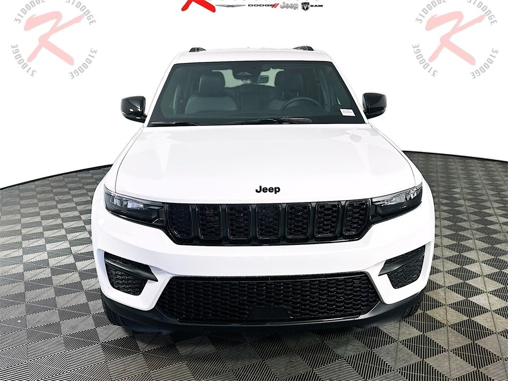 New 2025 Jeep Grand Cherokee ALTITUDE 4X2 Sport Utility