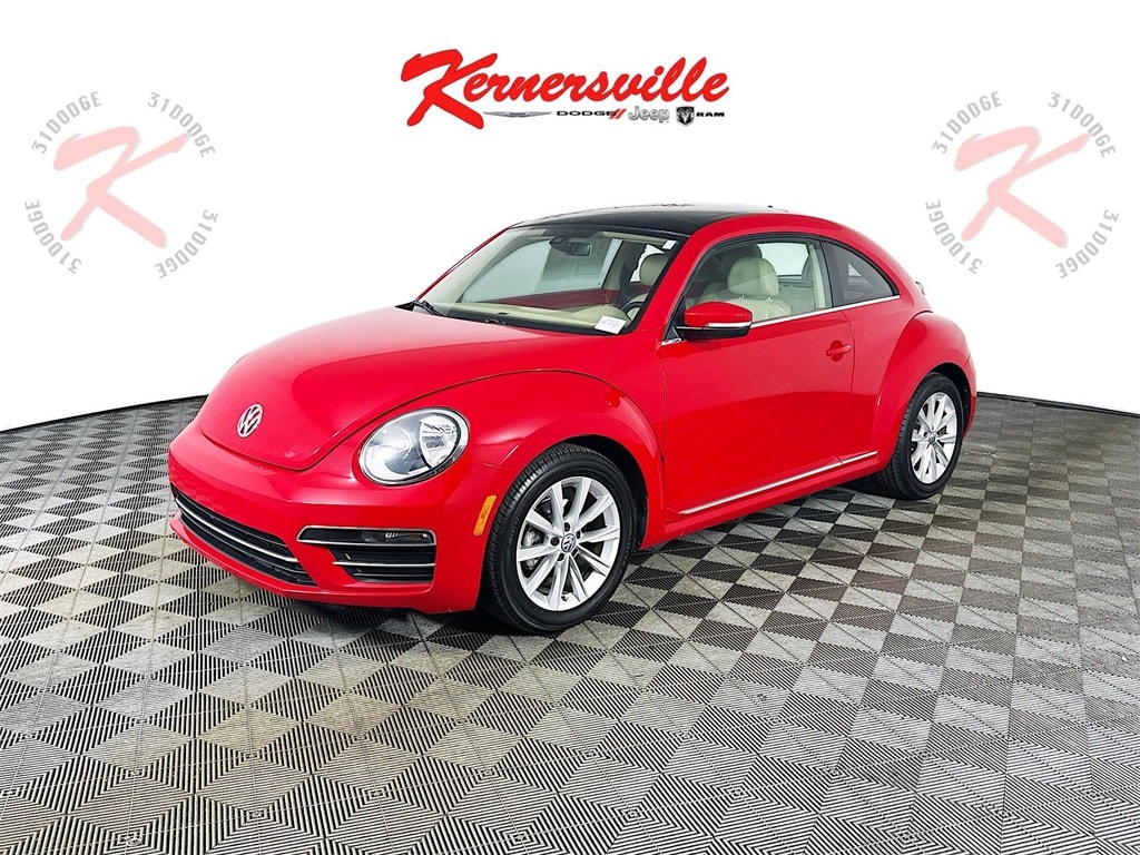 Used 2018 Volkswagen Beetle 2.0T SE Hatchback