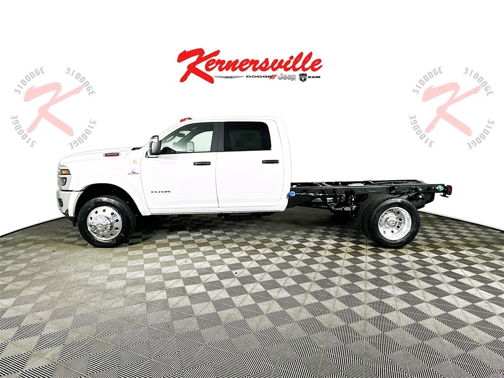 New 2026 Ram 5500 Chassis Cab BIG HORN CREW 4X4 60' CA Pickup