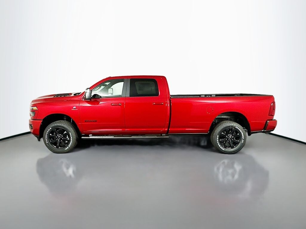 New 2026 Ram 3500 LARAMIE CREW CAB 4X4 8' BOX Pickup