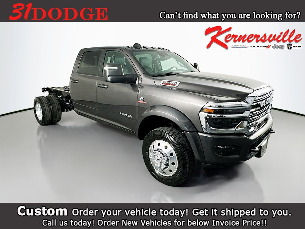 2026 Ram 5500 Chassis Cab BIG HORN CREW 4X4 60' CA