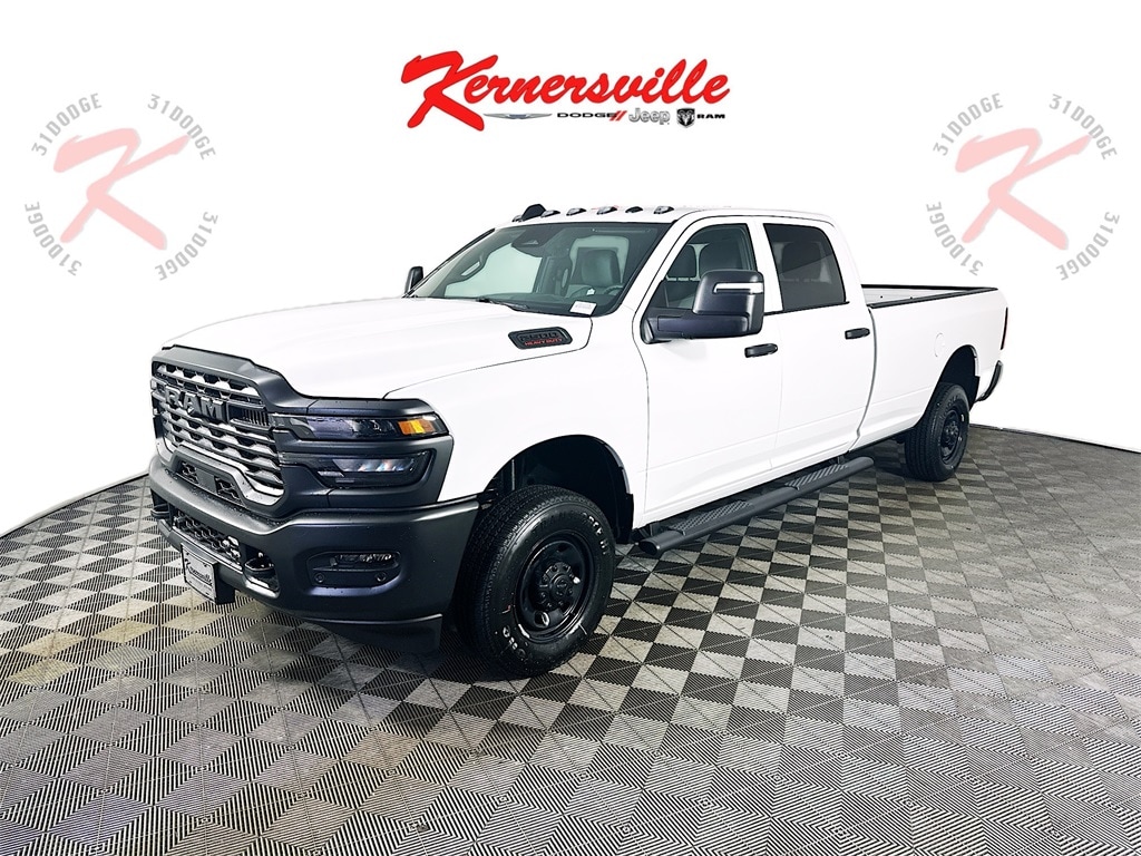 New 2026 Ram 2500 TRADESMAN CREW CAB 4X4 8' BOX Pickup
