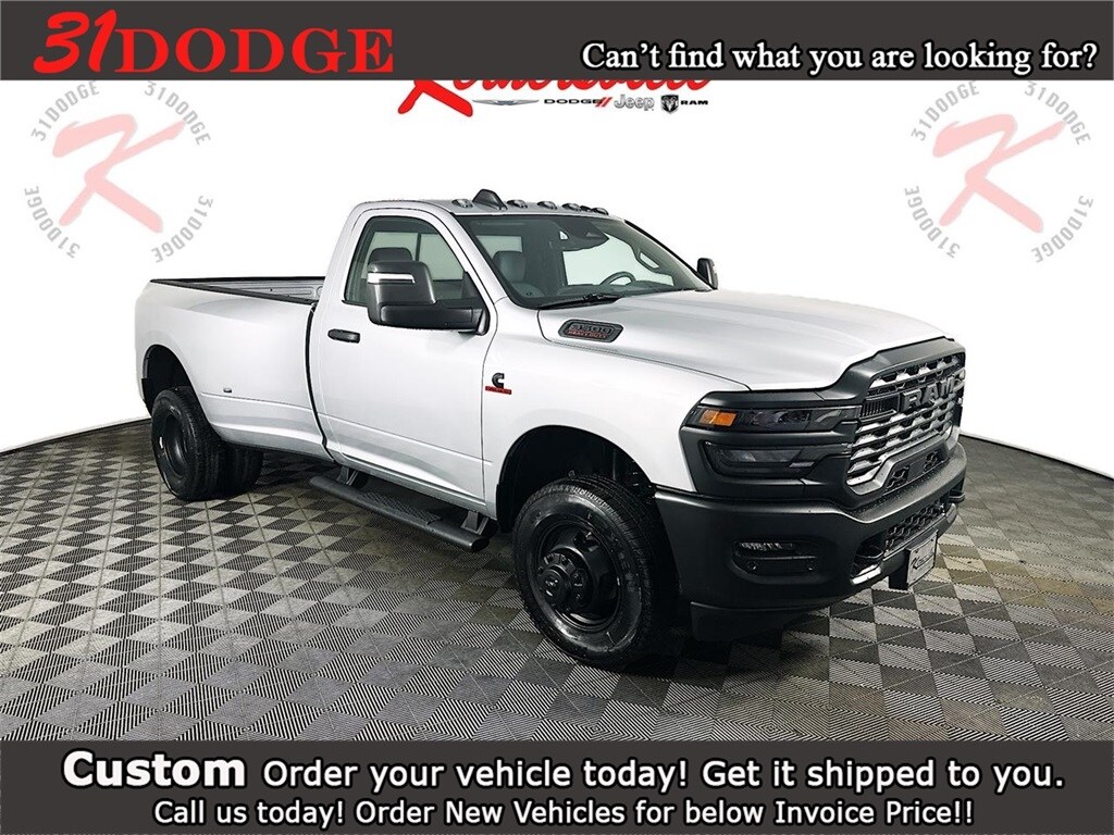New 2026 Ram 3500 TRADESMAN REGULAR CAB 4X4 8' BOX Pickup