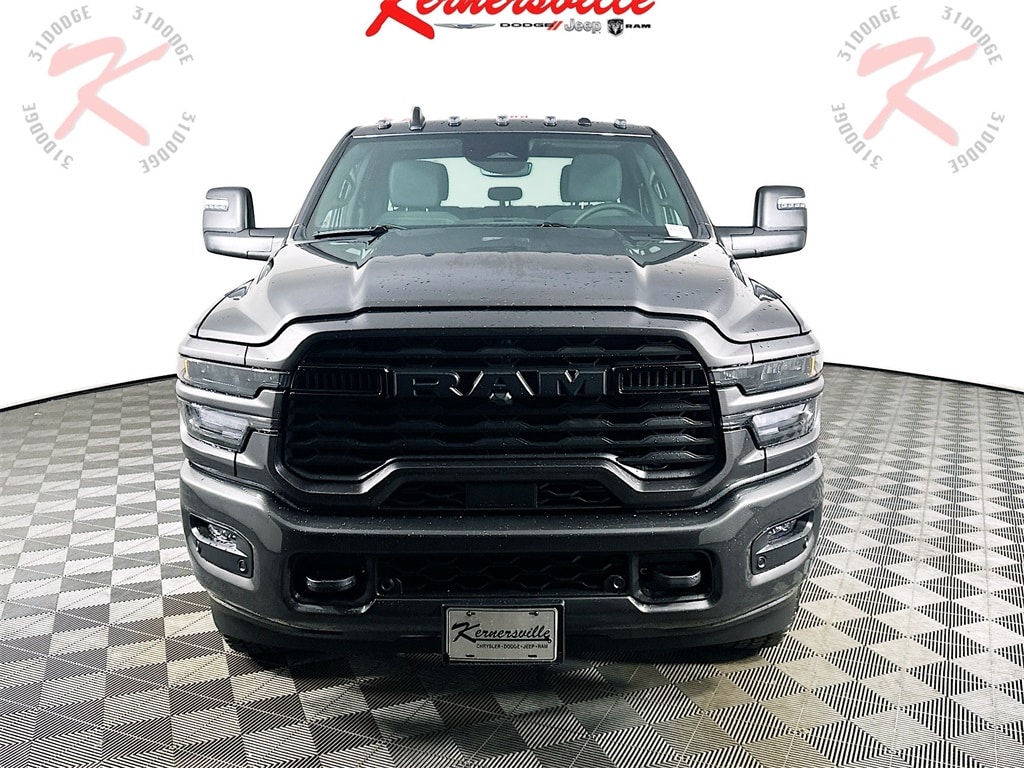 New 2026 Ram 3500 BIG HORN CREW CAB 4X4 8' BOX Pickup