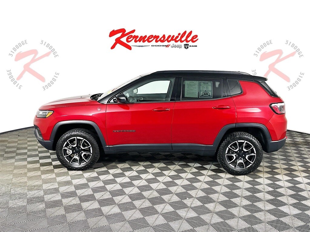 Used 2024 Jeep Compass Trailhawk Sport Utility